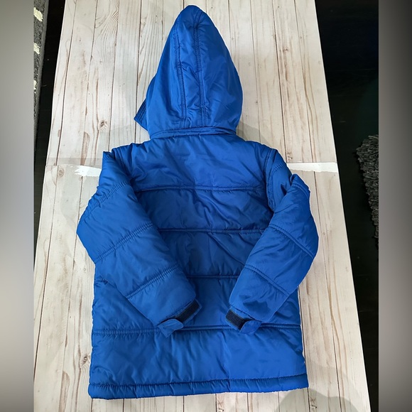 NWOT Calvin Klein Large puffer jacket with pockets and removable hood - Picture 4 of 8